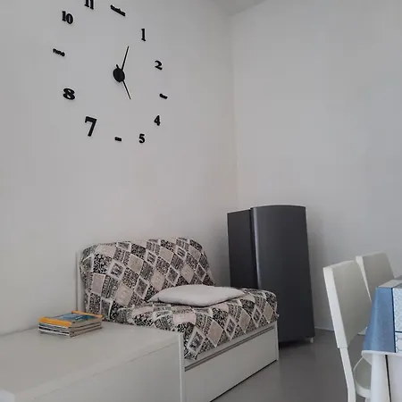 Your Lovely Nest In Como